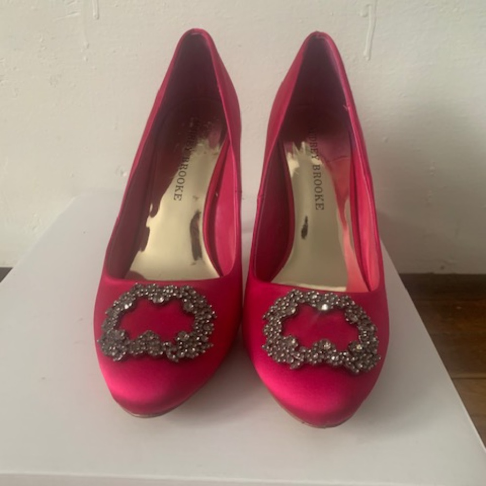 Audrey Brooke Pumps